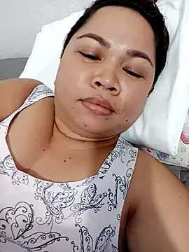 XXLorie 02 online show from October 29, 2025, 2:03 am