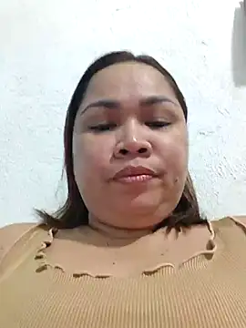 XXLorie 02 online show from March 18, 2026, 12:30 pm