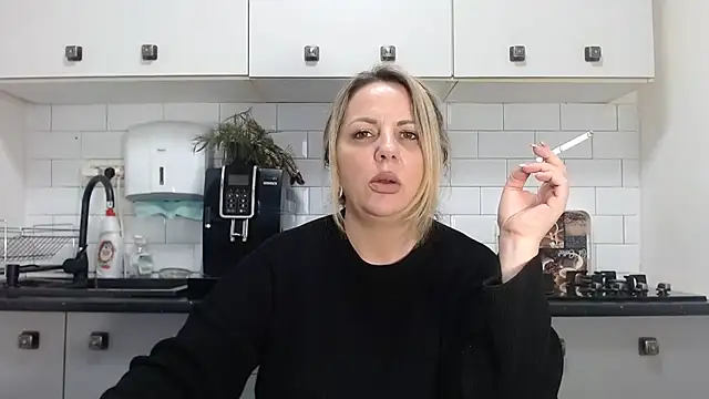 Snapshot of erikaerika chatting on January 11, 2025, 2:15 pm erikaerika online show from January 11, 2025, 2:15 pm