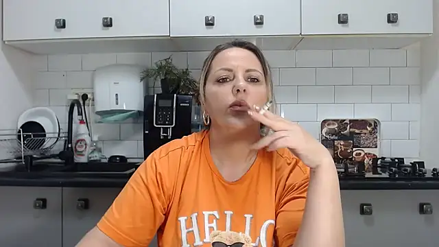 Snapshot of erikaerika chatting on January 14, 2025, 2:53 pm erikaerika online show from January 14, 2025, 2:53 pm