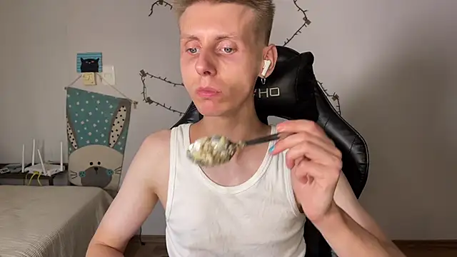 vladdymeow online show from February 18, 2025, 12:37 am