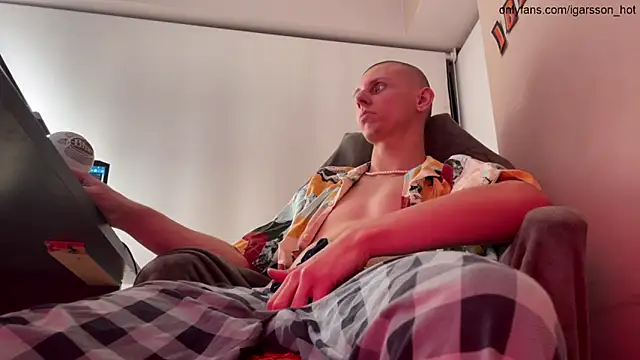 vladdymeow online show from October 28, 2025, 12:47 am