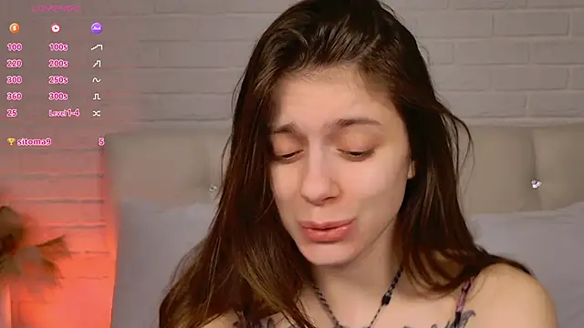 Eille Elfie online show from January 15, 2026, 4:50 am