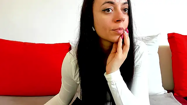 cute angel95 online show from March 13, 2025, 10:47 am