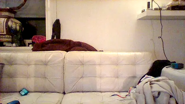 SassyAmanda87 online show from November 27, 2025, 5:37 pm