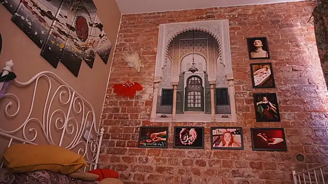 Evelively online show from April 10, 2026, 3:06 pm