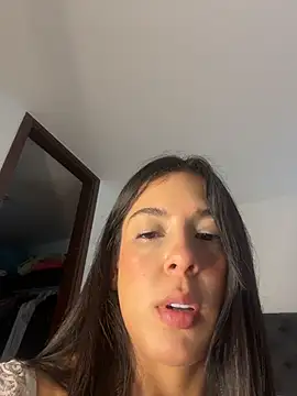 kamivolkano online show from November 18, 2025, 4:22 pm