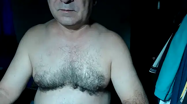 ferdinad20 online show from December 6, 2024, 3:33 pm