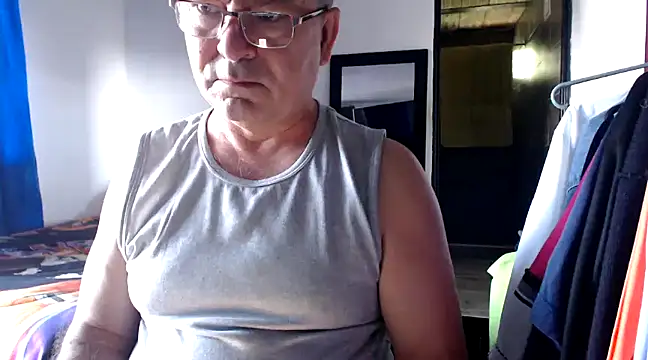 ferdinad20 online show from January 22, 2025, 3:07 pm