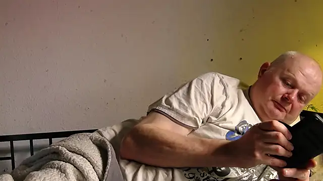 Vandrino online show from March 8, 2025, 7:31 pm