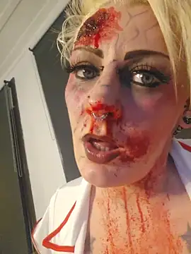 Snapshot of PinkTheHawk chatting on October 31, 2025, 8:26 am PinkTheHawk online show from October 31, 2025, 8:26 am