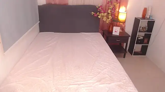 Snapshot of MistressAthalia chatting on December 21, 2024, 1:58 am MistressAthalia online show from December 21, 2024, 1:58 am