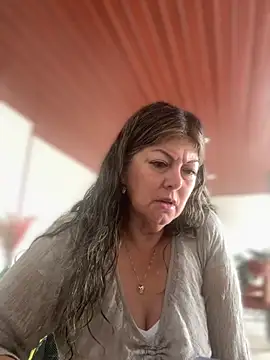 emma tour online show from November 4, 2025, 4:50 pm