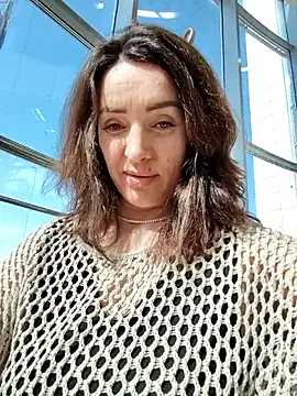 EvaXOAir online show from April 6, 2026, 4:46 am