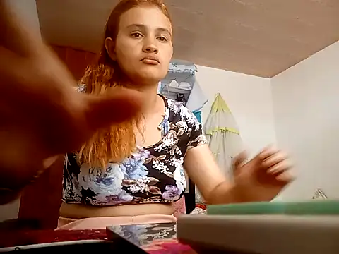 Mia davis01 online show from December 18, 2024, 5:00 pm