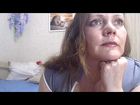 SheLion online show from October 9, 2025, 3:54 pm