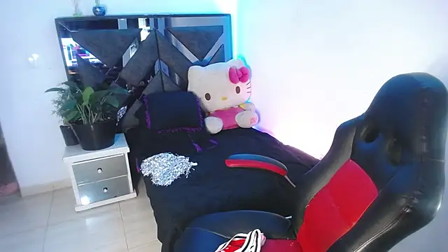 Salo hot04 online show from February 14, 2025, 12:19 am