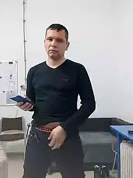 Snapshot of Lucy_1_roso chatting on December 3, 2024, 3:41 am Lucy 1 roso online show from December 3, 2024, 3:41 am