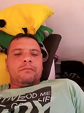 Snapshot of Lucy_1_roso chatting on September 17, 2025, 11:34 am Lucy 1 roso online show from September 17, 2025, 11:34 am