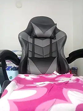 sandylau online show from March 3, 2025, 9:05 pm