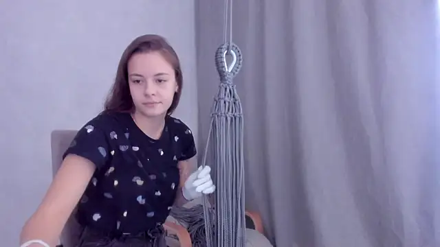 why again me online show from February 14, 2025, 10:59 am