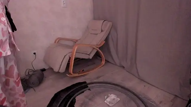 why again me online show from February 25, 2025, 6:09 pm