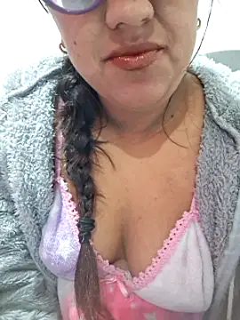 ZaidaWet online show from March 4, 2025, 2:42 pm