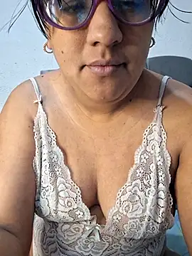 ZaidaWet online show from November 10, 2025, 12:04 pm