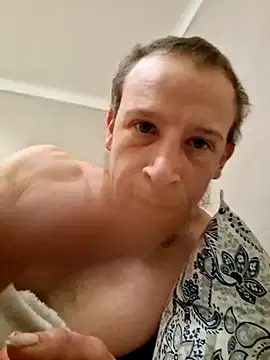 kenmich online show from February 8, 2026, 5:55 am