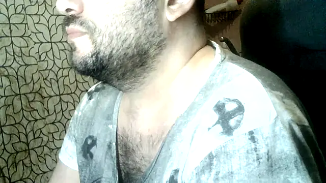 Snapshot of scuban87 chatting on March 25, 2026, 11:22 pm scuban87 online show from March 25, 2026, 11:22 pm