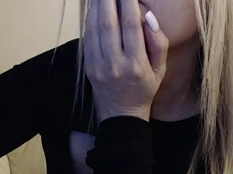 Snapshot of Tathiana chatting on March 4, 2026, 1:33 am Tathiana online show from March 4, 2026, 1:33 am