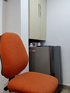 Business dickkk online show from March 4, 2025, 9:22 pm