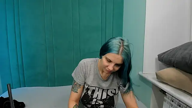 Snapshot of JuliaBusty chatting on December 16, 2025, 4:28 am JuliaBusty online show from December 16, 2025, 4:28 am