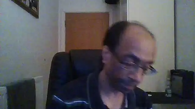 Snapshot of rauncher1 chatting on February 18, 2025, 9:31 pm rauncher1 online show from February 18, 2025, 9:31 pm