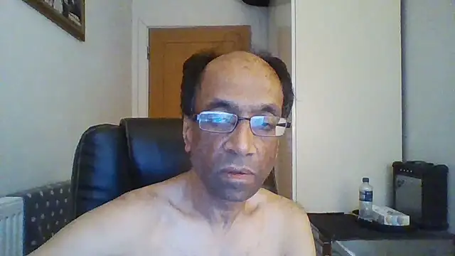 Snapshot of rauncher1 chatting on September 11, 2025, 8:14 am rauncher1 online show from September 11, 2025, 8:14 am