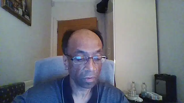 Snapshot of rauncher1 chatting on September 26, 2025, 11:42 pm rauncher1 online show from September 26, 2025, 11:42 pm