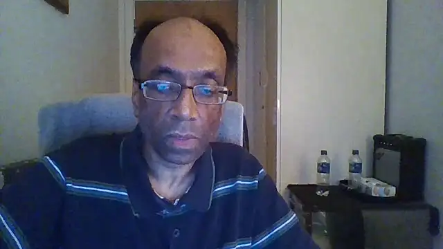 Snapshot of rauncher1 chatting on October 9, 2025, 10:52 pm rauncher1 online show from October 9, 2025, 10:52 pm