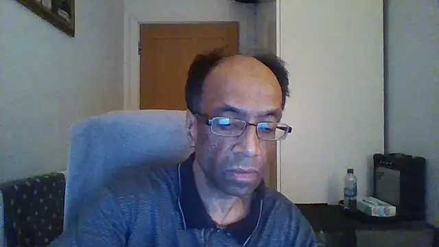 Snapshot of rauncher1 chatting on October 20, 2025, 8:04 am rauncher1 online show from October 20, 2025, 8:04 am