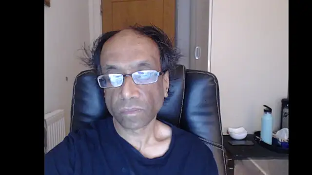 rauncher1 online show from June 5, 2026, 8:09 am