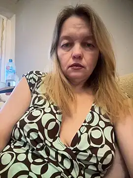 Snapshot of Susanel chatting on January 20, 2025, 1:00 pm Susanel online show from January 20, 2025, 1:00 pm