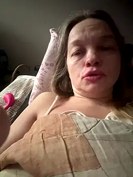 Susanel online show from November 22, 2025, 11:31 am