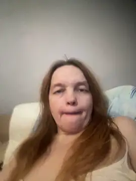 Susanel online show from March 28, 2026, 7:35 pm