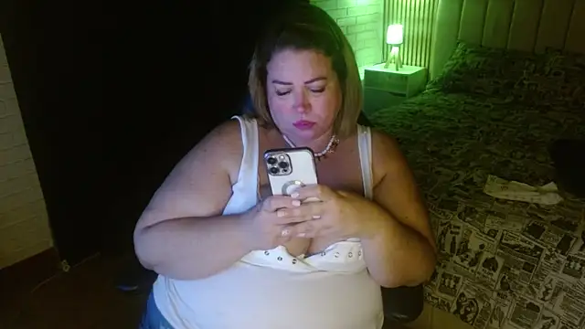 bella savati online show from February 7, 2025, 1:04 am