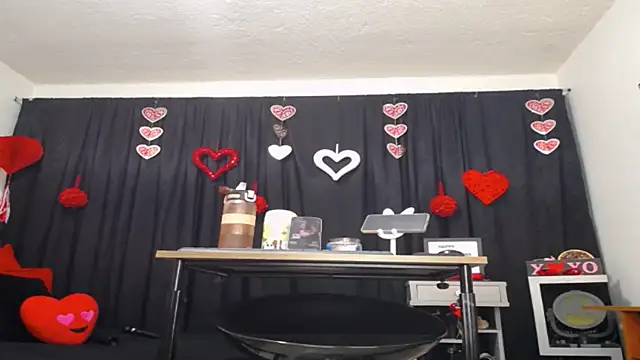 Litas Secrets online show from February 12, 2025, 9:11 pm