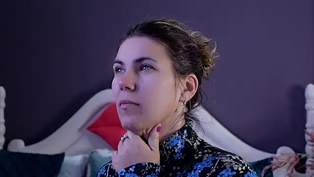 FeliciaKrige online show from March 7, 2025, 9:17 pm