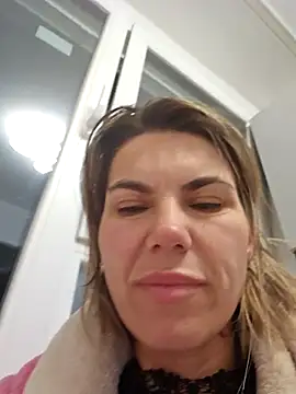 Snapshot of FeliciaKrige chatting on April 28, 2026, 10:26 pm FeliciaKrige online show from April 28, 2026, 10:26 pm