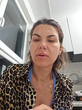 Snapshot of FeliciaKrige chatting on April 29, 2026, 11:33 pm FeliciaKrige online show from April 29, 2026, 11:33 pm