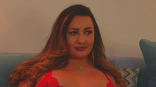 YaaraCollins online show from March 9, 2025, 11:56 pm