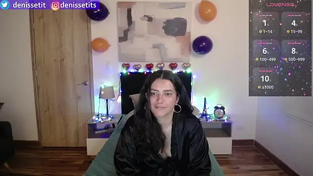 DenisseTits online show from February 11, 2025, 8:31 pm
