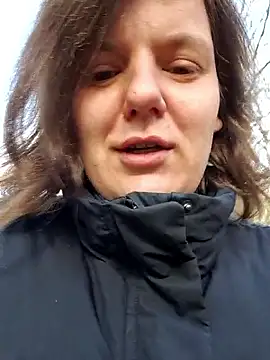 Cutegirlforyou online show from April 17, 2026, 6:27 am